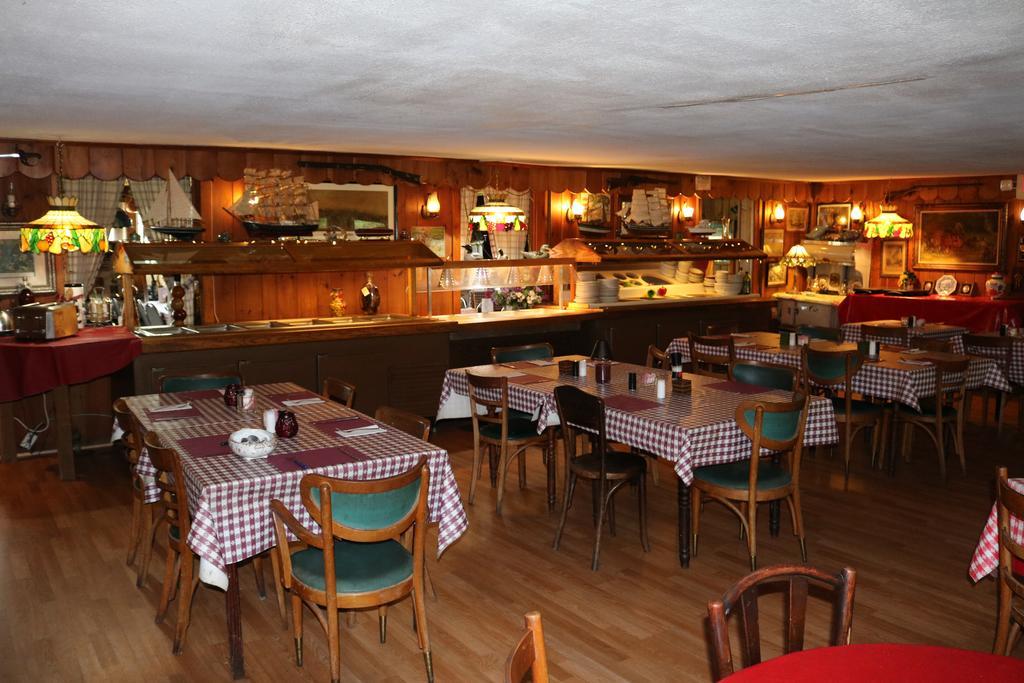 Colonial Inn Pine Hill Exteriör bild